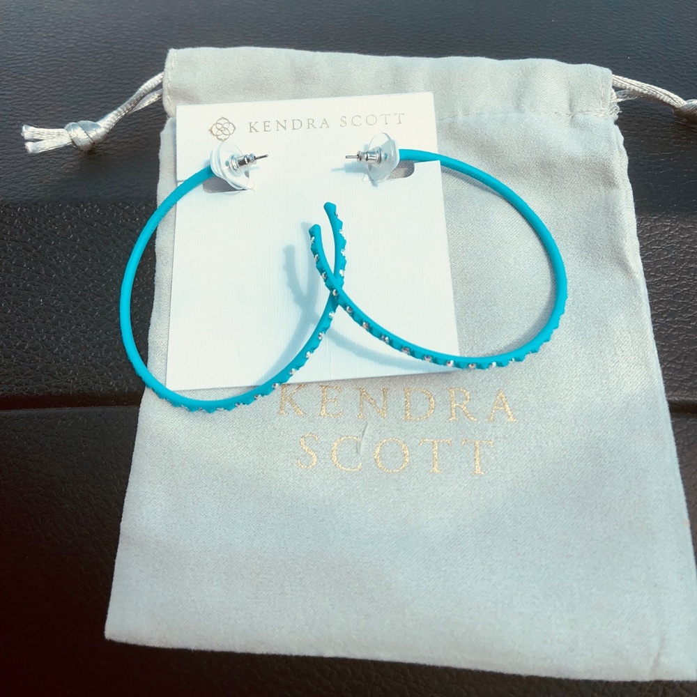 Kendra Scott hoop earrings